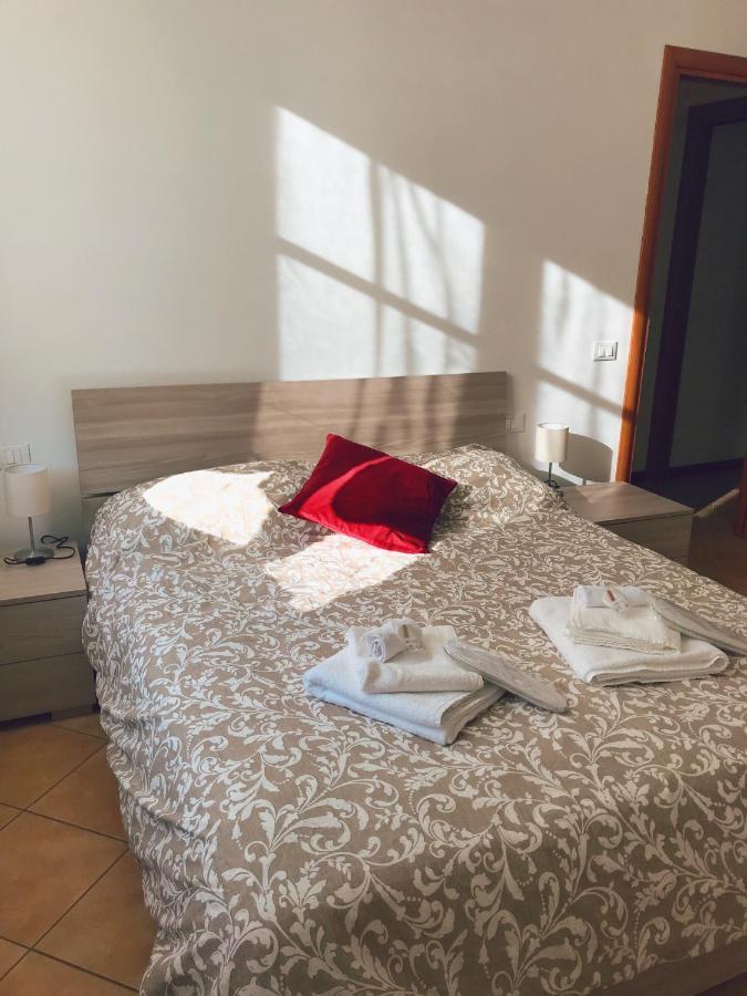 "Coccole Nel Borgo" 2Min To Outlet Apartment With Terrace Serravalle Scrivia Luaran gambar