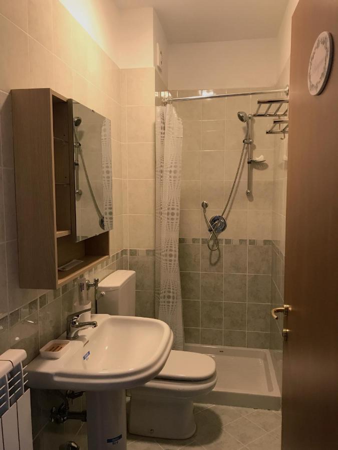 "Coccole Nel Borgo" 2Min To Outlet Apartment With Terrace Serravalle Scrivia Luaran gambar