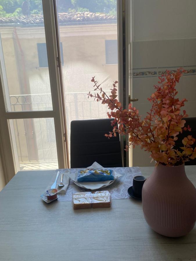 "Coccole Nel Borgo" 2Min To Outlet Apartment With Terrace Serravalle Scrivia Luaran gambar